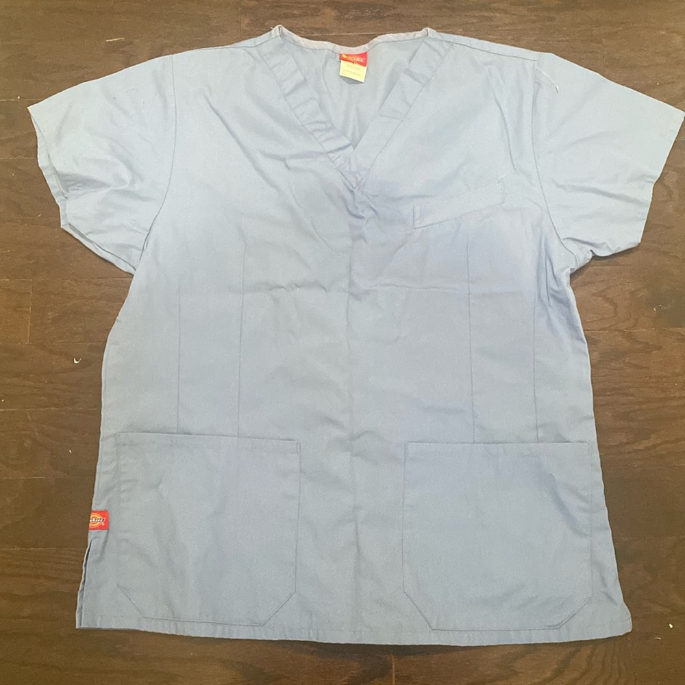 Ceil blue dickeys scrub top